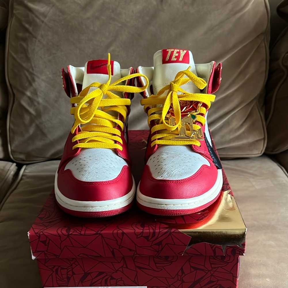 TEYANA TAYLOR X JORDAN 1 HIGH ZOOM COMFORT 2 'A ROSE FROM HARLEM' men 8/W 9.5